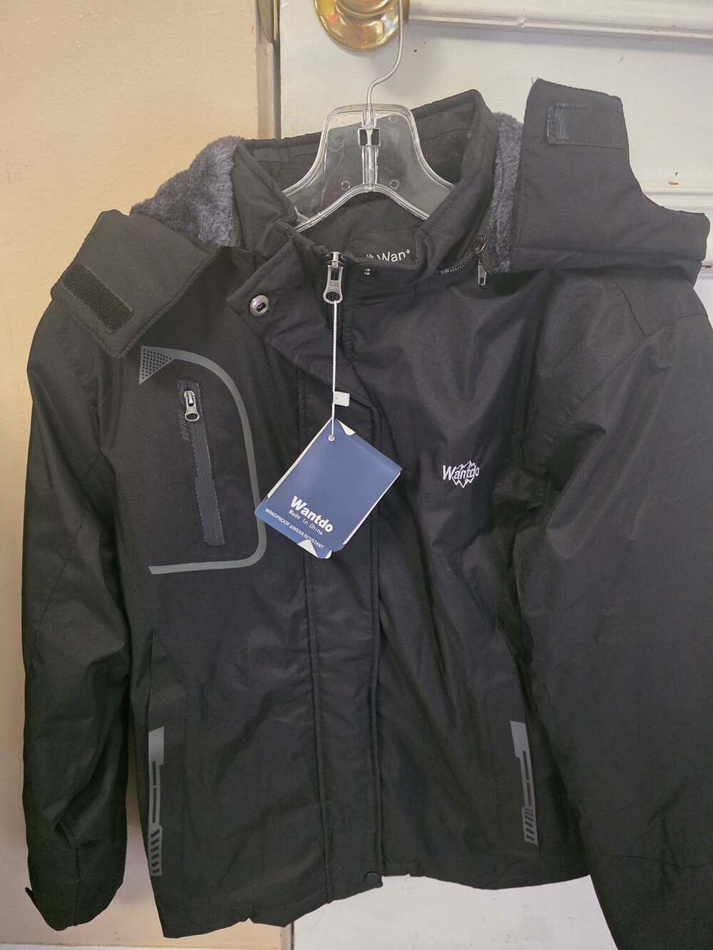 Wantdo Winter Coat Size 14-16 Black Waterproof Hooded